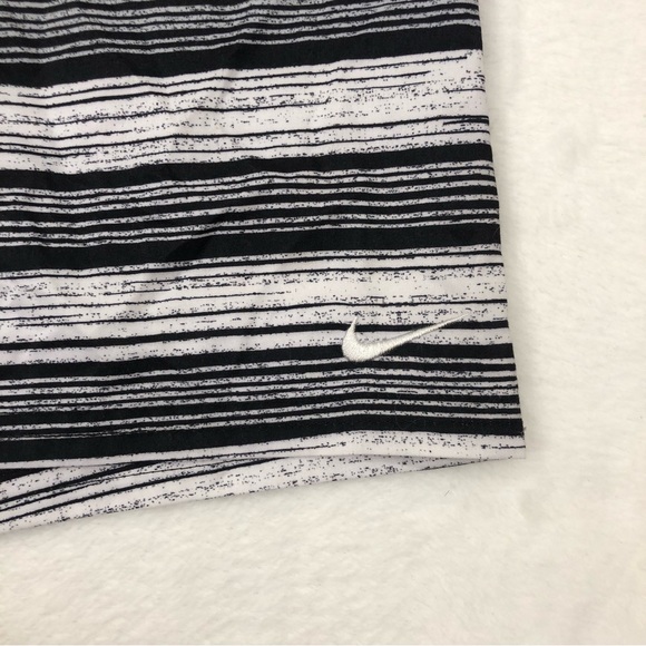 Nike Athletic Black & White Striped Swim Trunks Mesh Lined Board Shorts Mens XXL - Picture 3 of 7